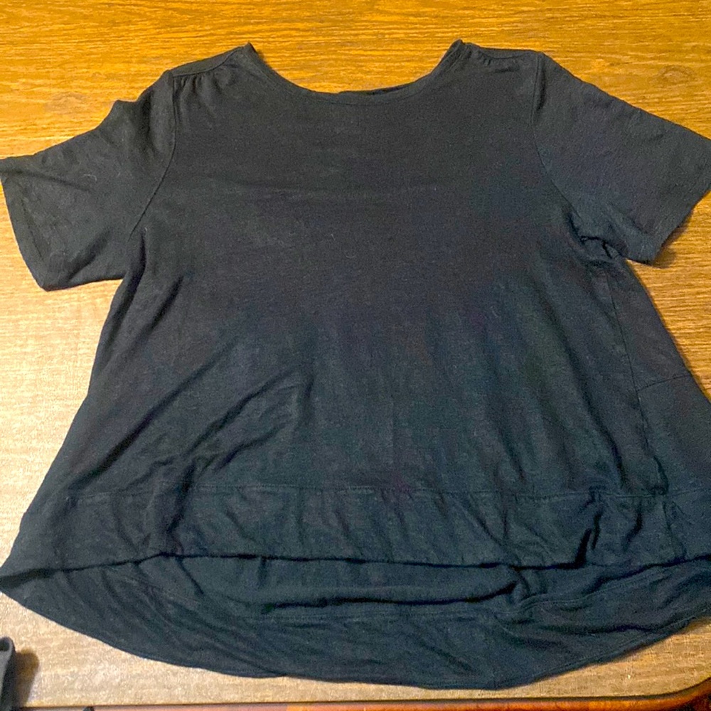 Chico’s Black Hi-Lo 100% Linen Top, Size 1 - Picture 1 of 6
